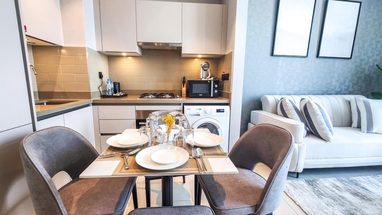 Apartment By Latinem Luxury 1br Cvr A1413 Near Burj Khalifa Dubai