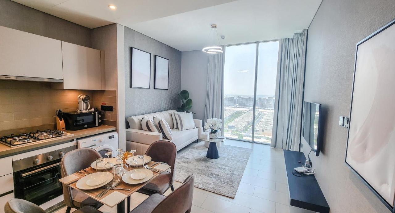 By Latinem Luxury 1br Cvr A1413 Near Burj Khalifa * Dubai