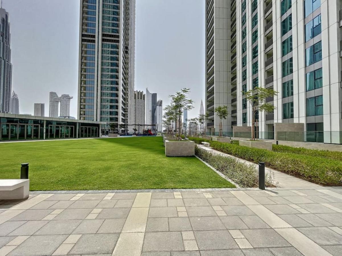 Downtown Views Ii - Fresh One Bedroom * Dubai