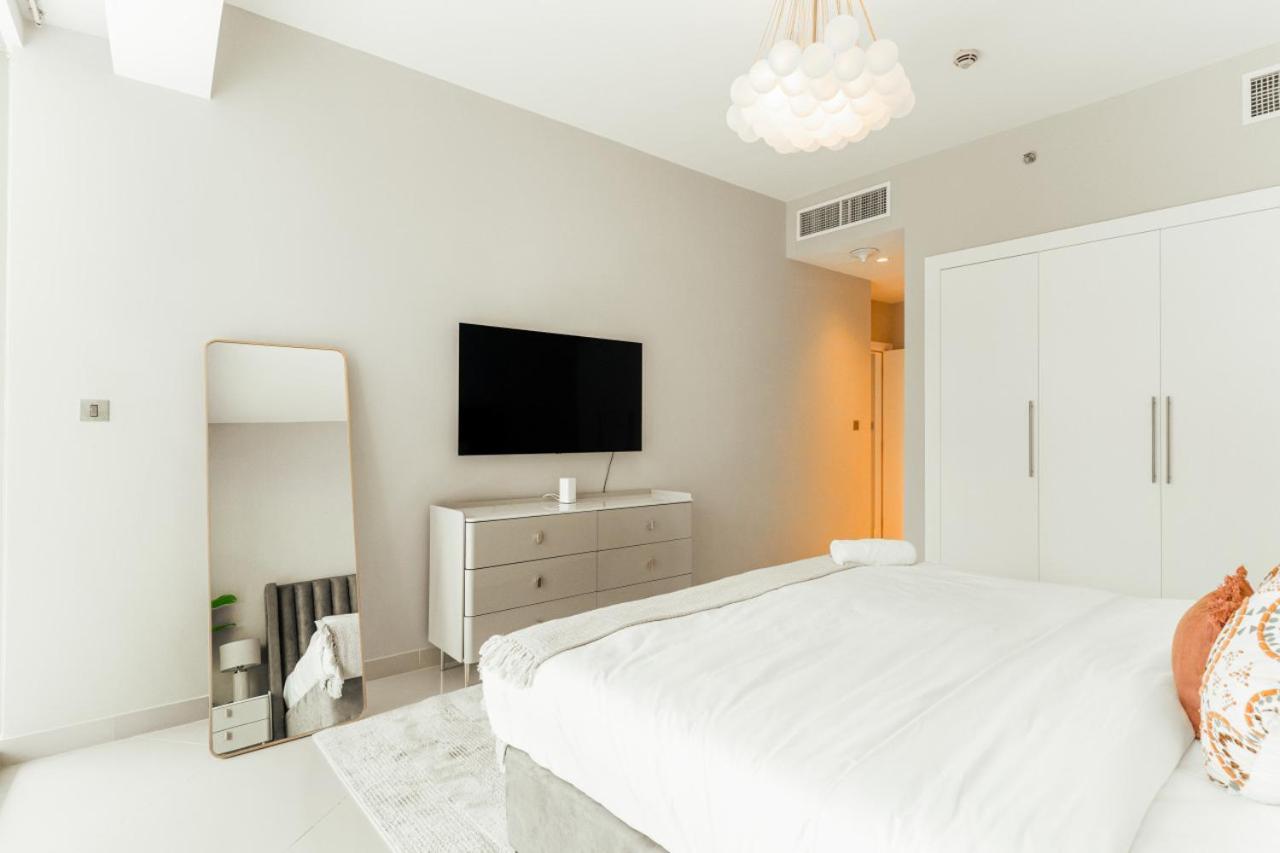 Newly Designed 3 Beds W Marina Eye View Dubai