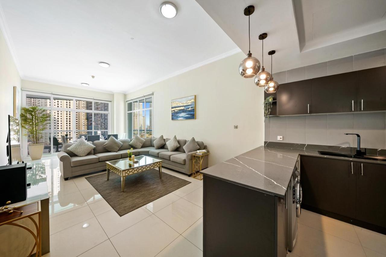 Charming 2br + Kid's W/ Marina Yacht View Apartment *