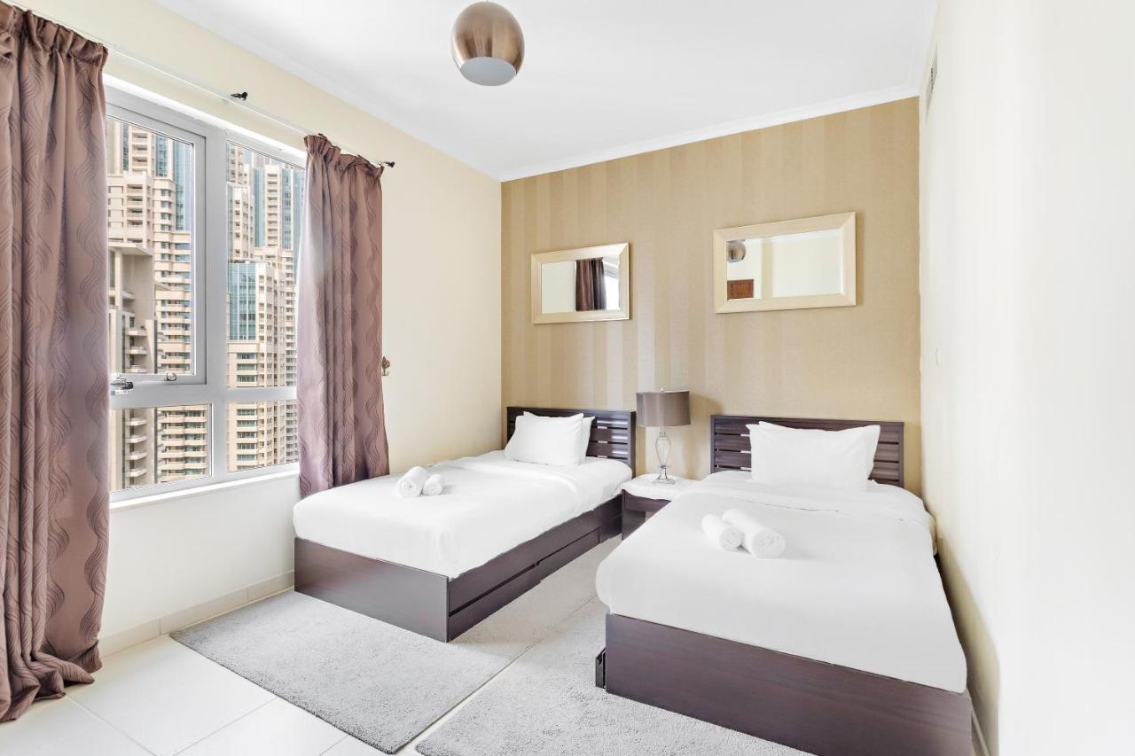 Apartment The Amazing 2br, Near Burj Park With A Gym & Pool *