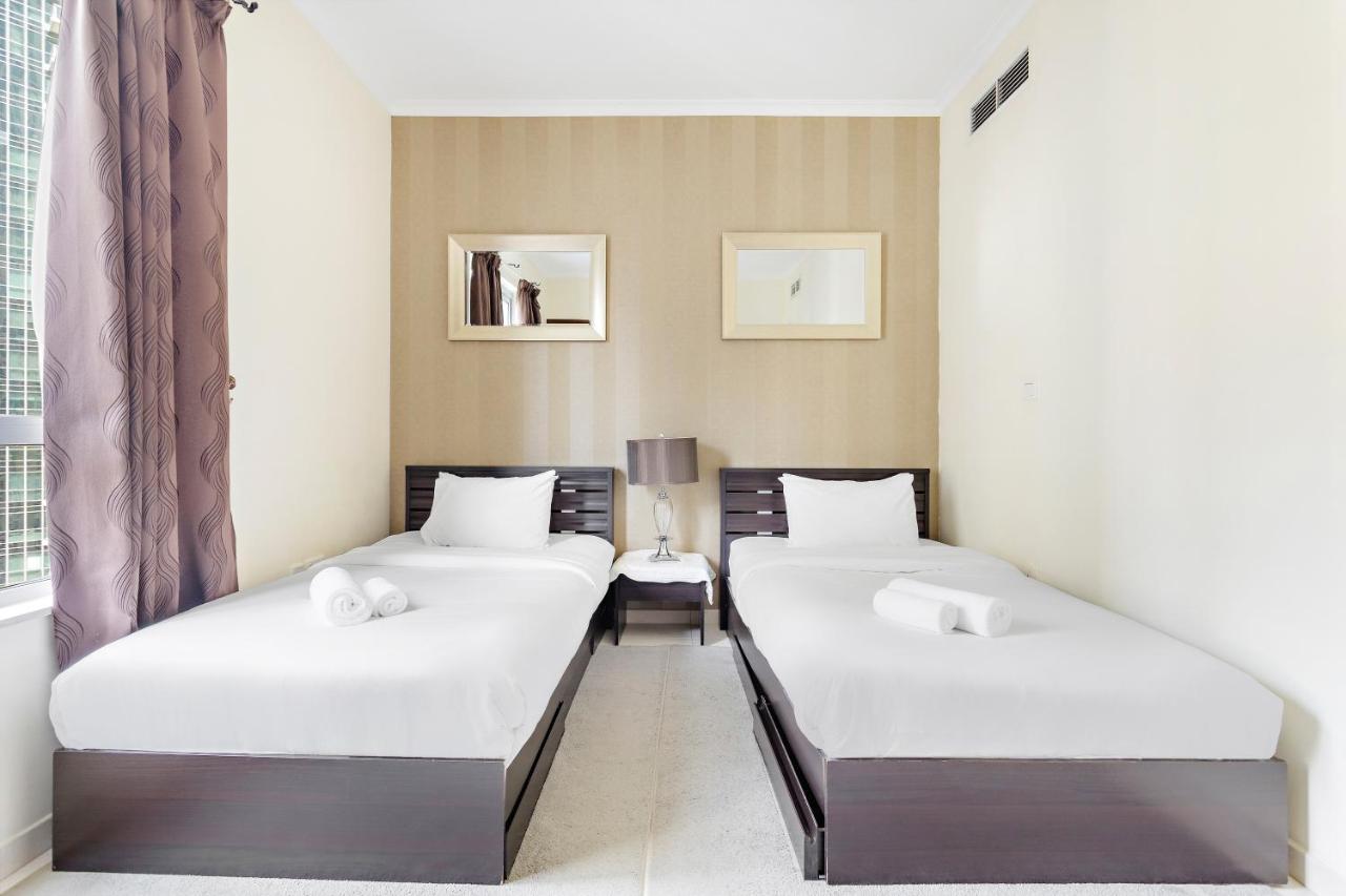 The Amazing 2br, Near Burj Park With A Gym & Pool Apartment Dubai