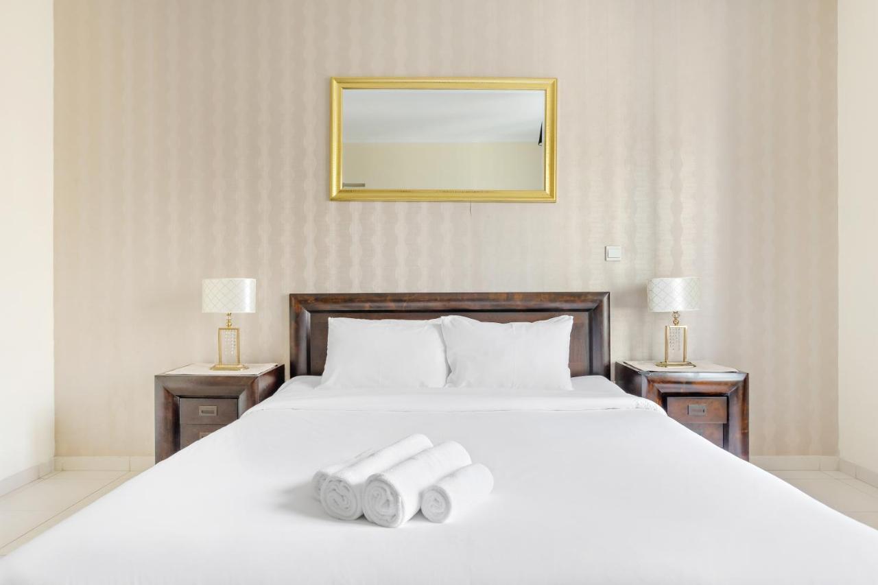 The Amazing 2br, Near Burj Park With A Gym & Pool Apartment Dubai