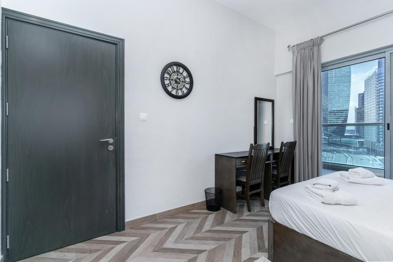 Family And Group I Near Burj Khalifa I Summer Apartment Dubai