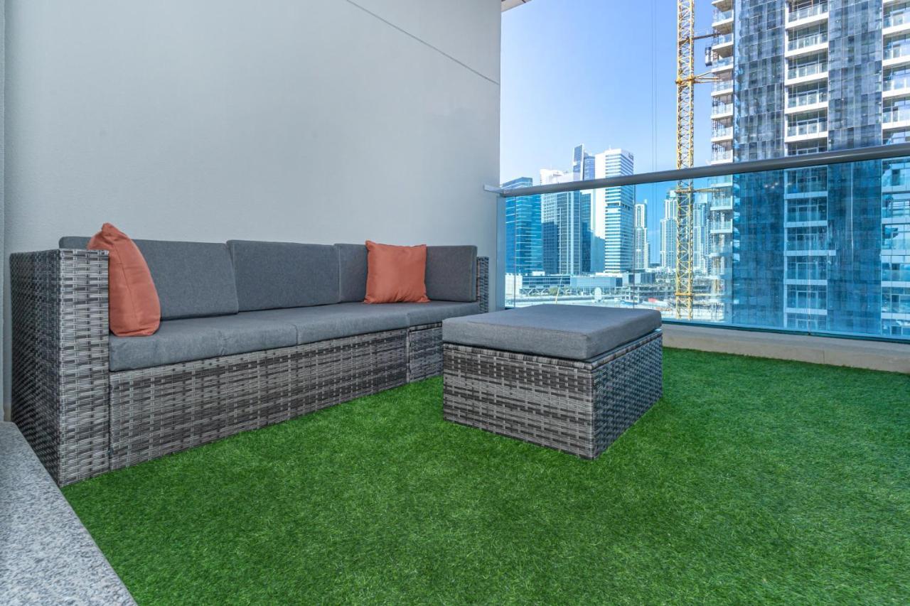 Family And Group I Near Burj Khalifa I Summer Apartment *
