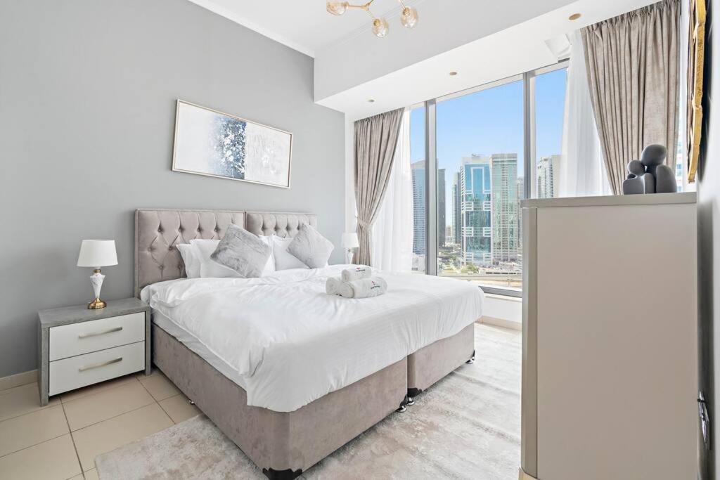 Modern 1br Near Marina Mall Apartment *