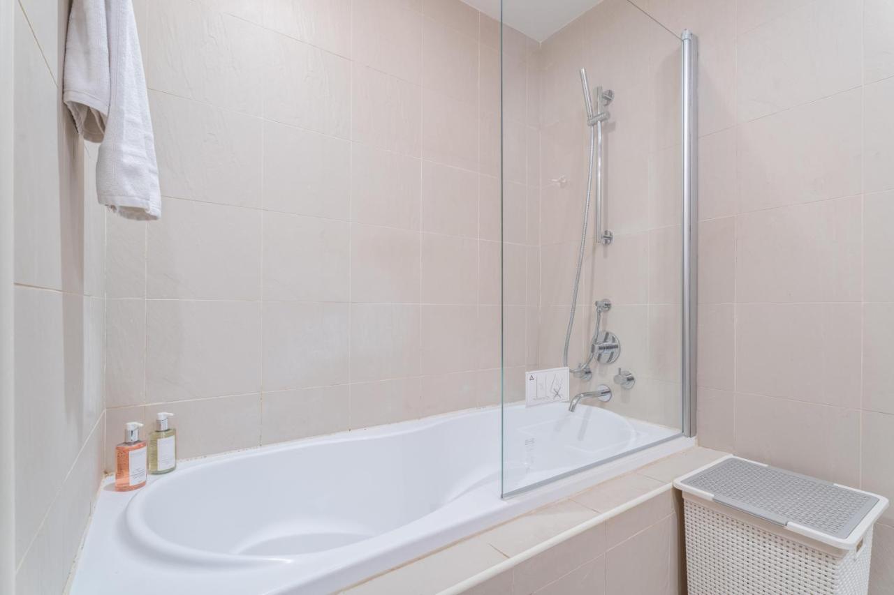 Nasma Luxury - Sophisticated Studio Near Burj Khalifa Dubai