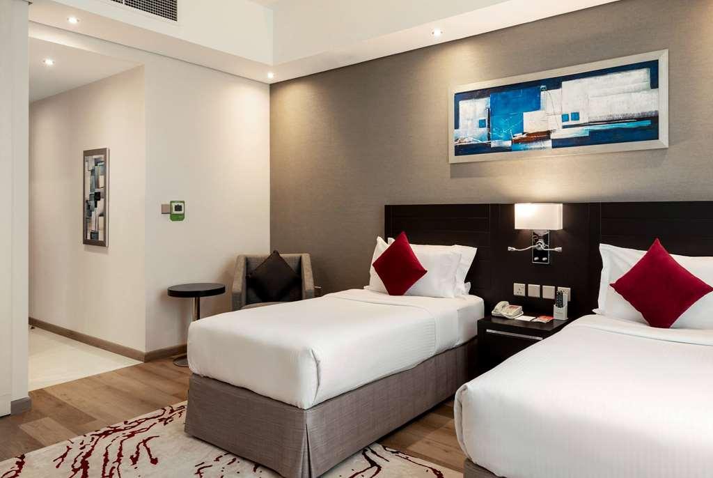 Ramada Barsha Heights Hotel *