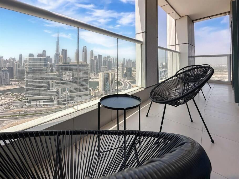 Trophy - Paramount Burj Khalifa View *