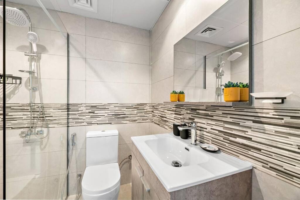 Stonetree - Furnished 1br With Stunning View Dubai