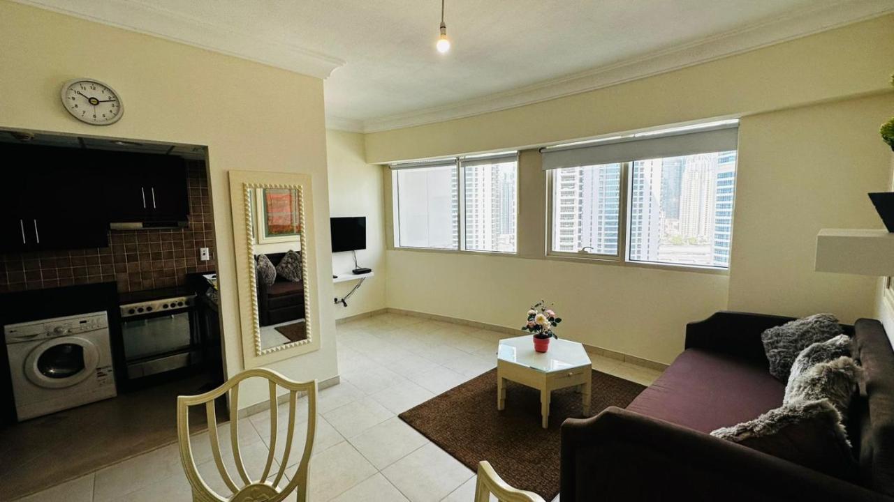 Apartment Lakeshore Towers, Cluster Y , Jlt, 1bhk