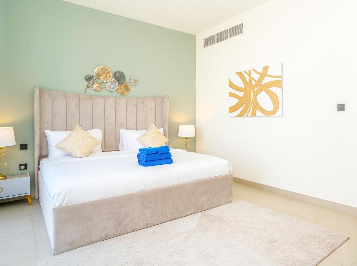 New Arabian Hills Villa- 3 Bedroom & Maid Golf Grove With Private Pool *