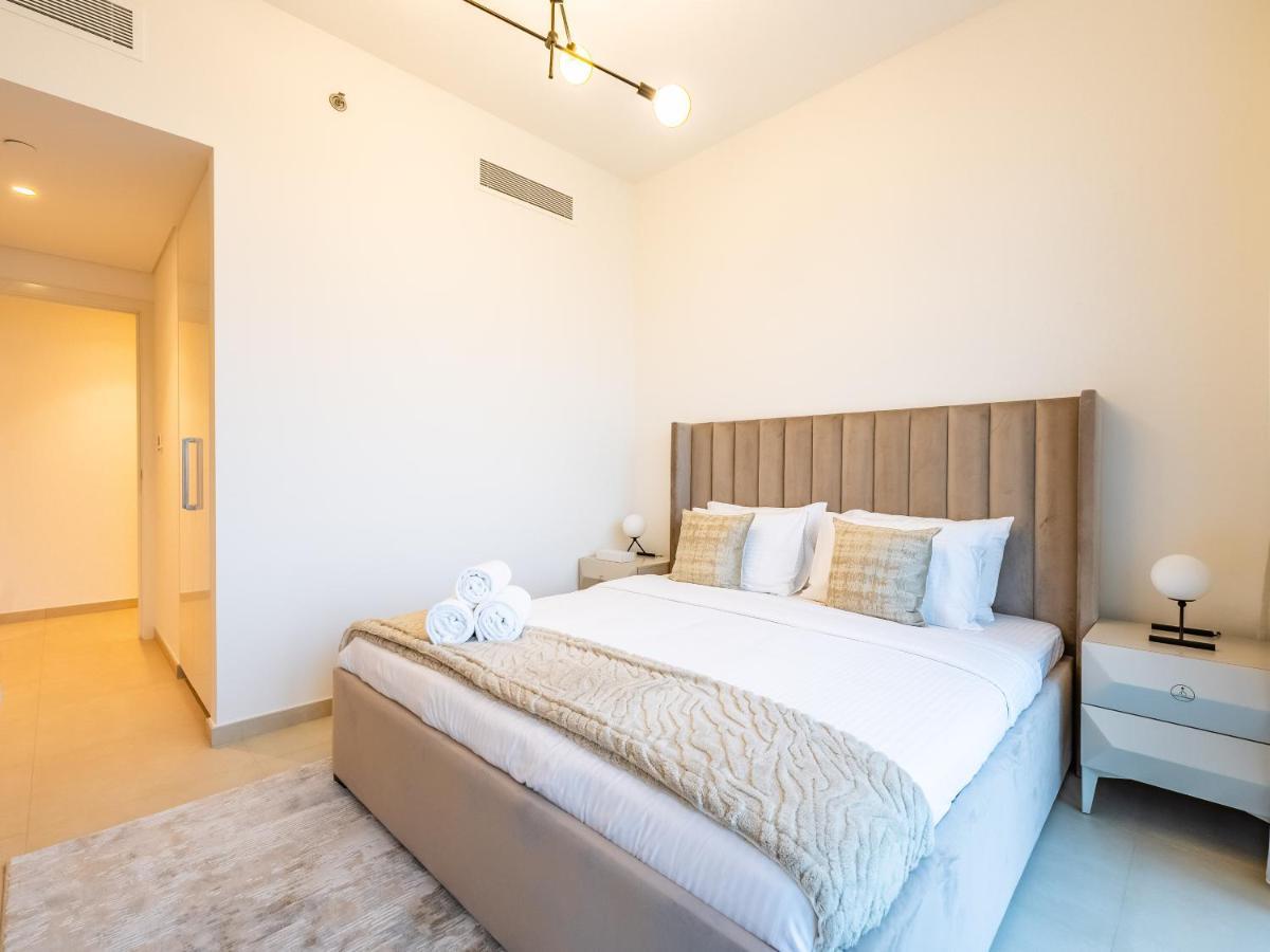 Apartment Phenomenal 2br In Downtown Views Ii Dubai