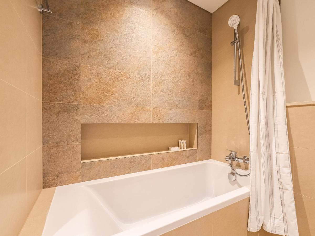 Apartment Phenomenal 2br In Downtown Views Ii *