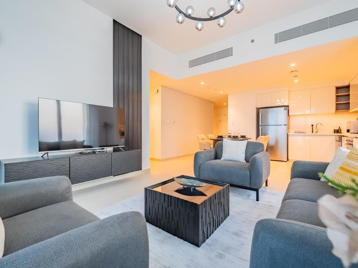 Phenomenal 2br In Downtown Views Ii