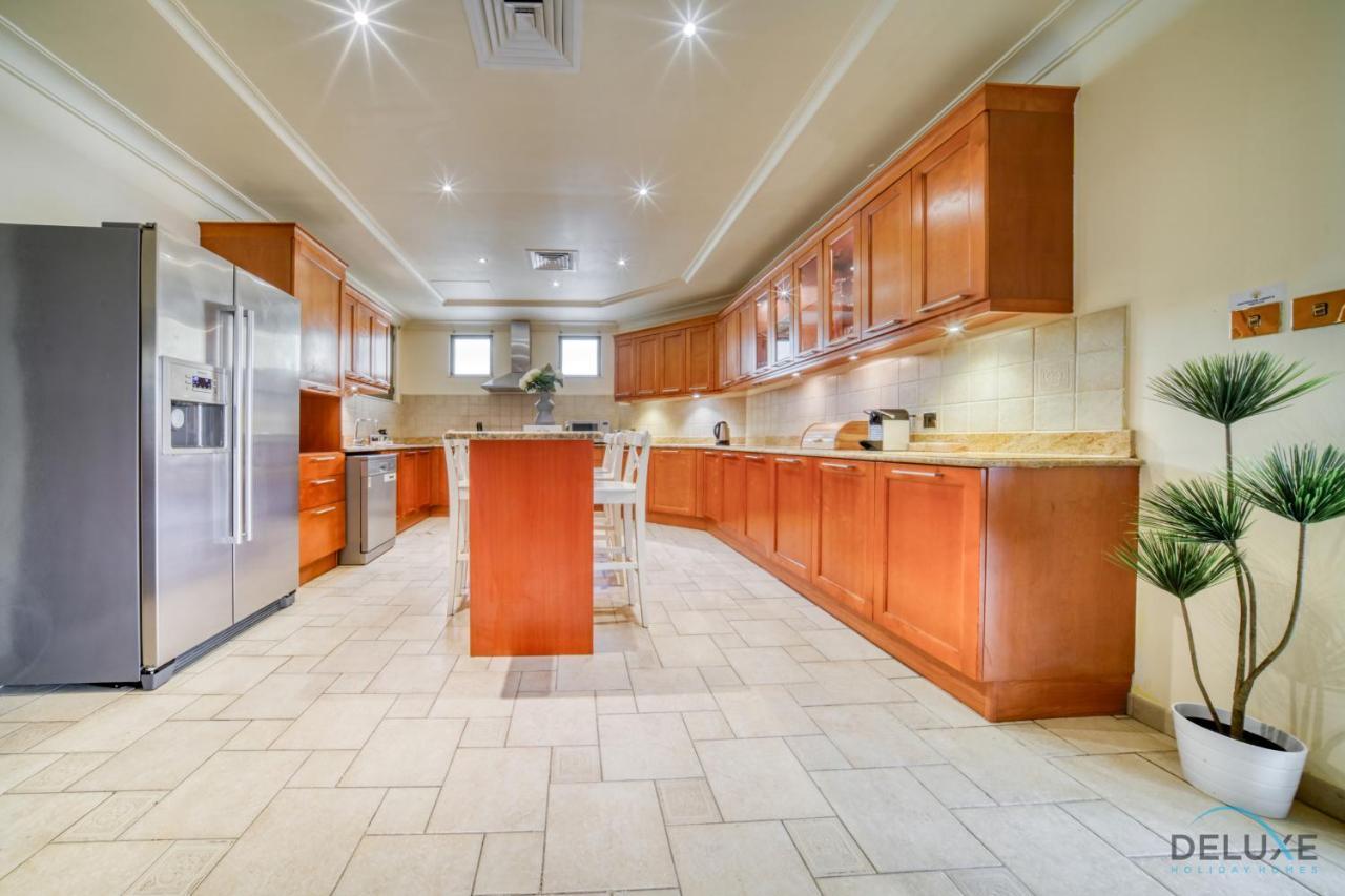 Apartment Premier 6br With Assistant's And Private Pool In Frond E Palm Jumeirah By Deluxe Homes