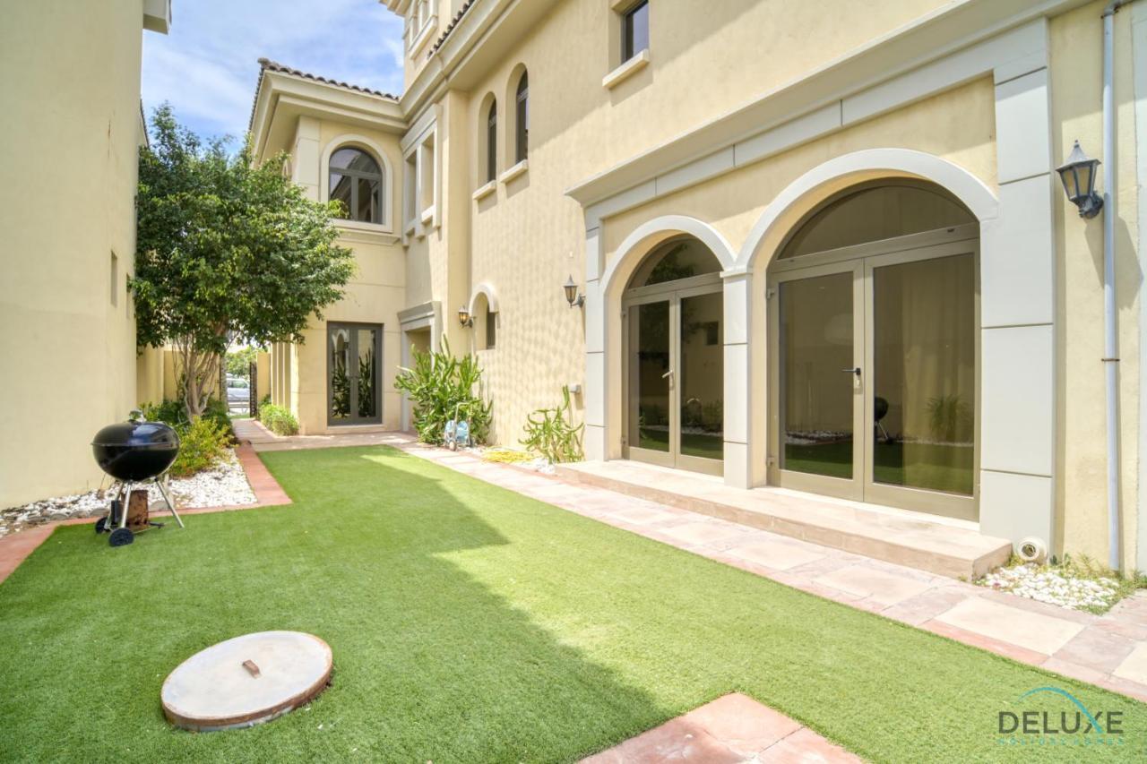 Premier 6br With Assistant's And Private Pool In Frond E Palm Jumeirah By Deluxe Homes Dubai