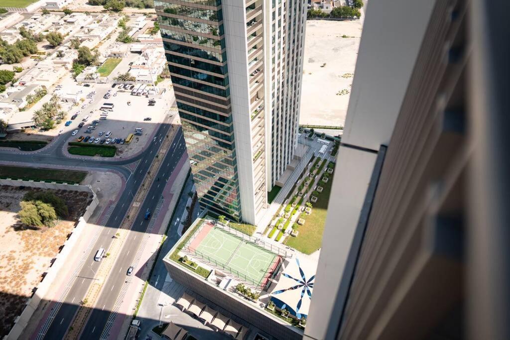 Downtown Views 2br Luxury Pool And Skyline *