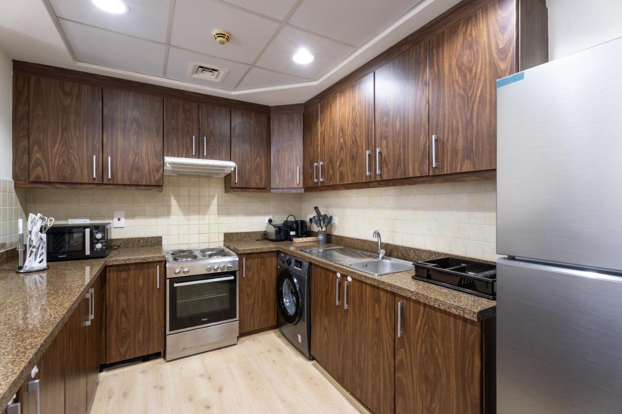 Aliving-luxury 1br In Executive Tower Business Bay Dubai
