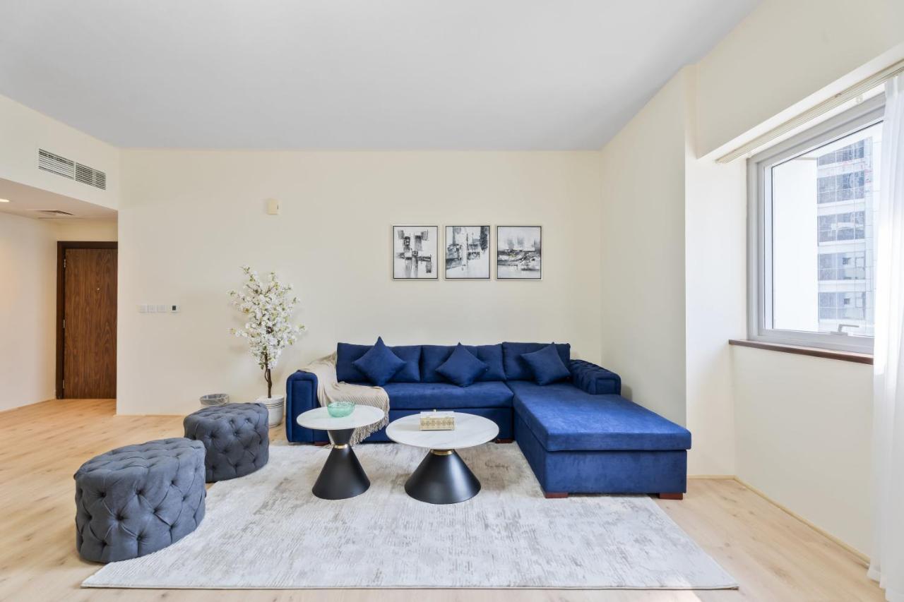 Aliving-luxury 1br In Executive Tower Business Bay Apartment