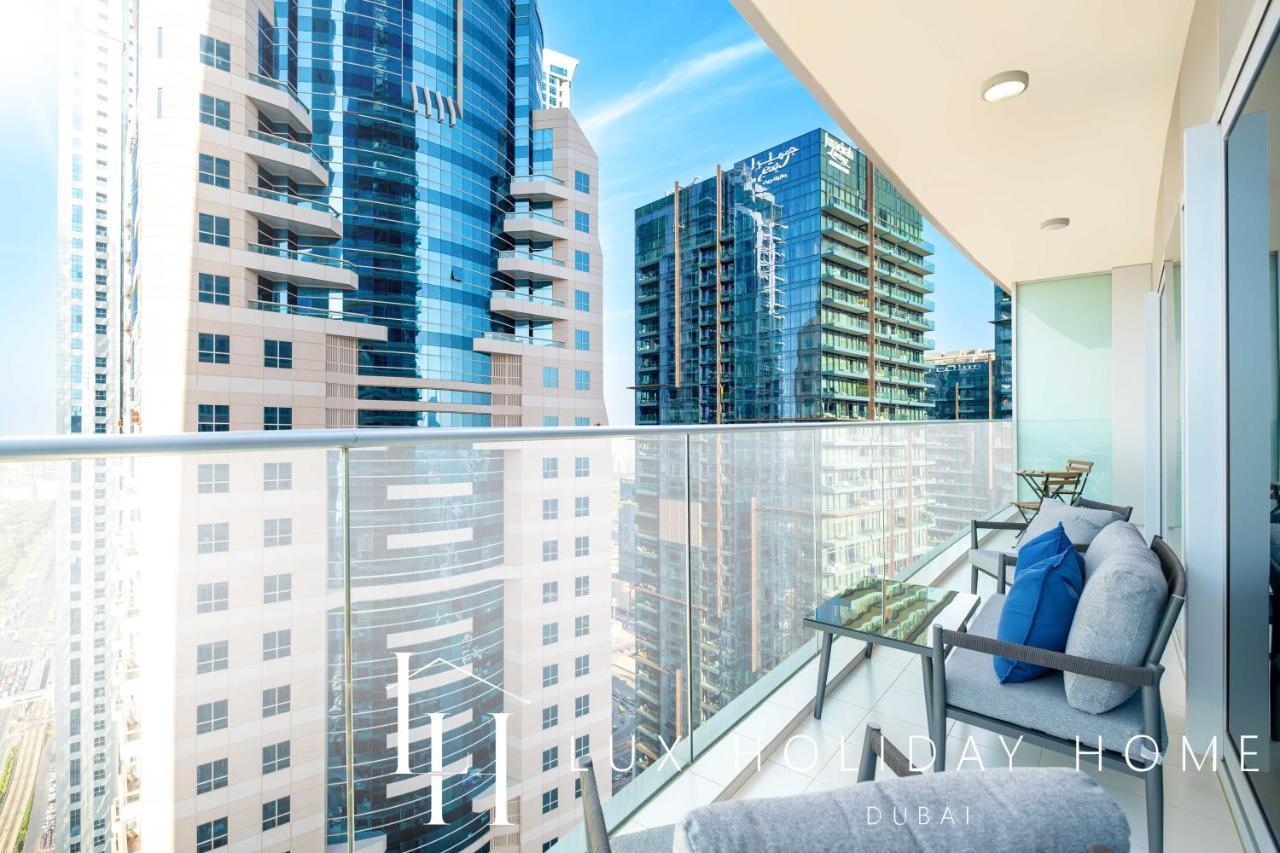 Lux Lavish With Full Palm Jumeirah View 4