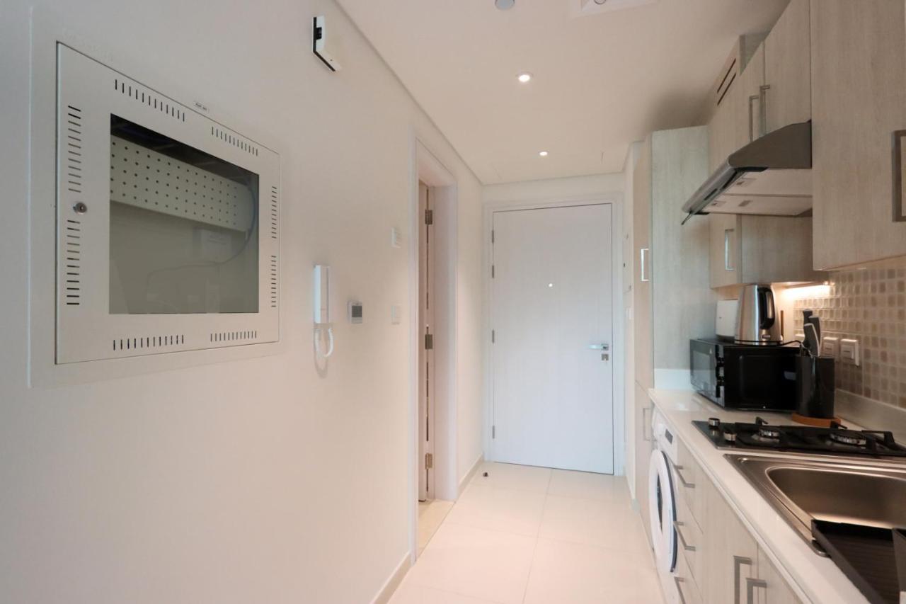 Livbnb - Exquisite Studio Near Nakheel Mall Apartment