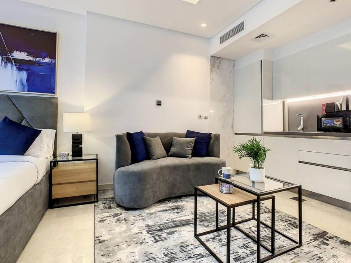 Key View - The Sterling East House Apartment Dubai