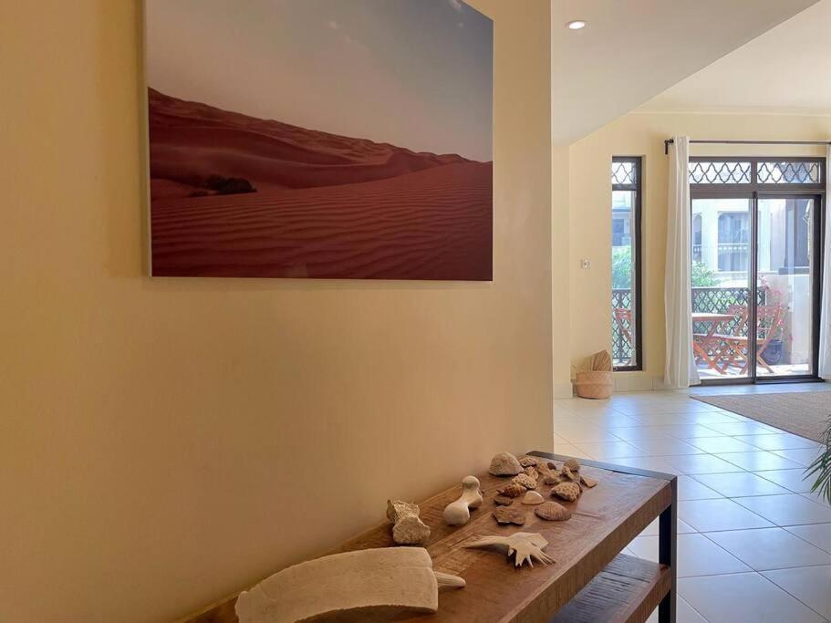 Modern Retreat Close To Burj Khalifa And Steps From Mall * Dubai