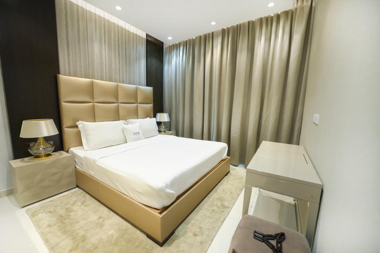 Mall - Downtown - Near Burj Khalifa - High Floor Apartment *
