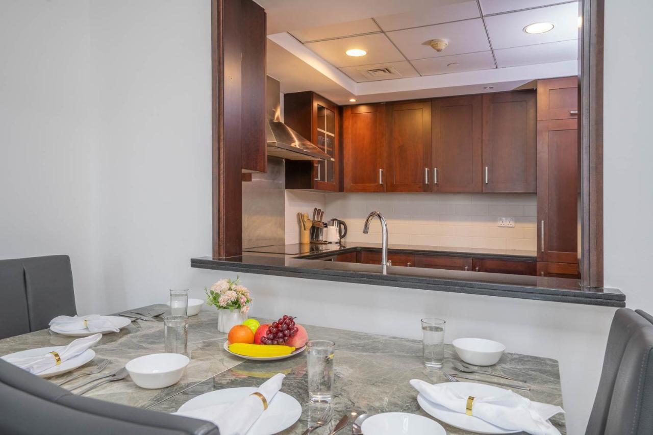 Apartment Modern Spacious 1bed Heart Of Downtown Dubai