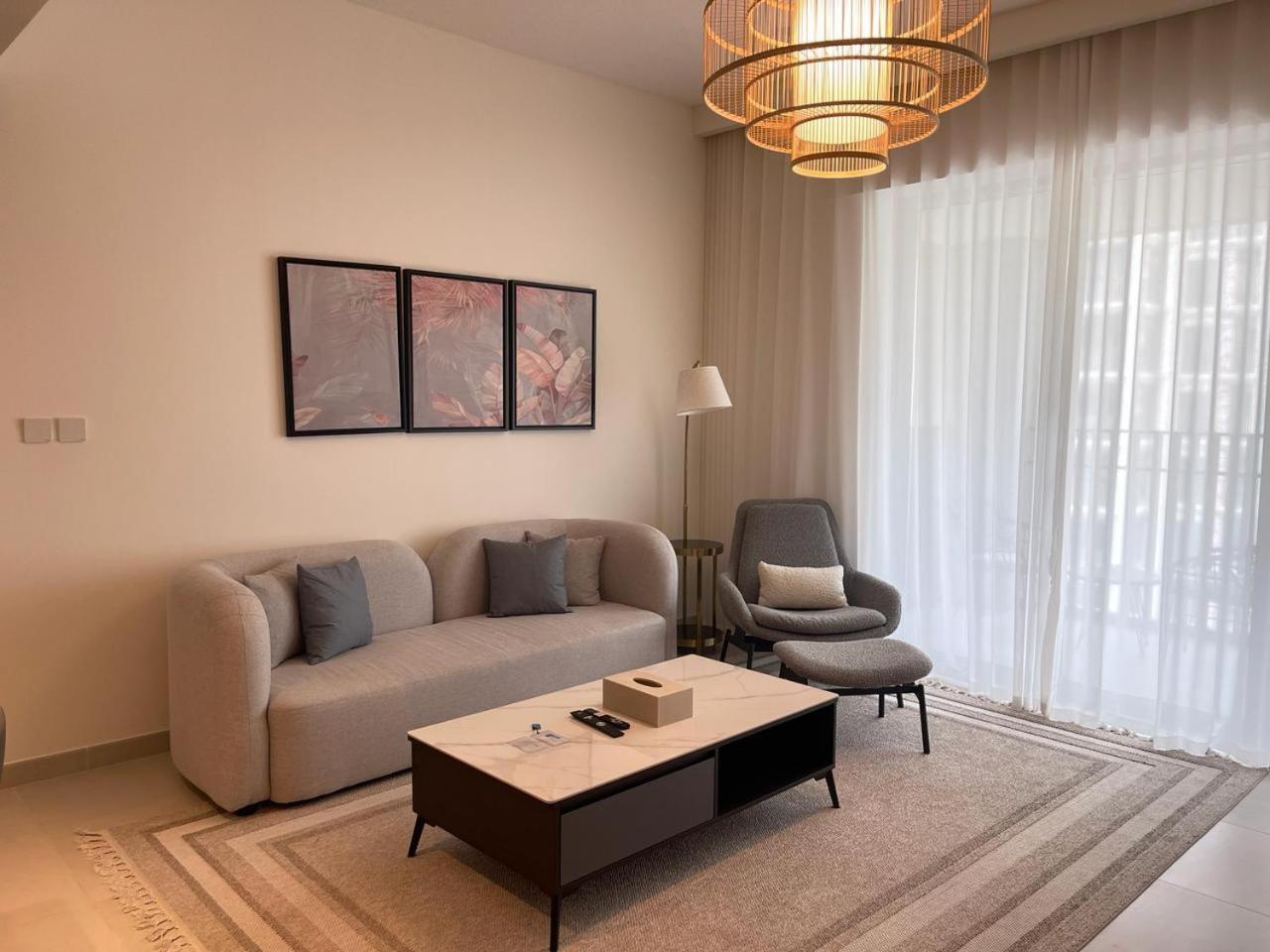 Pearl Of Creek Beach: 1br Luxury Apartment Dubai