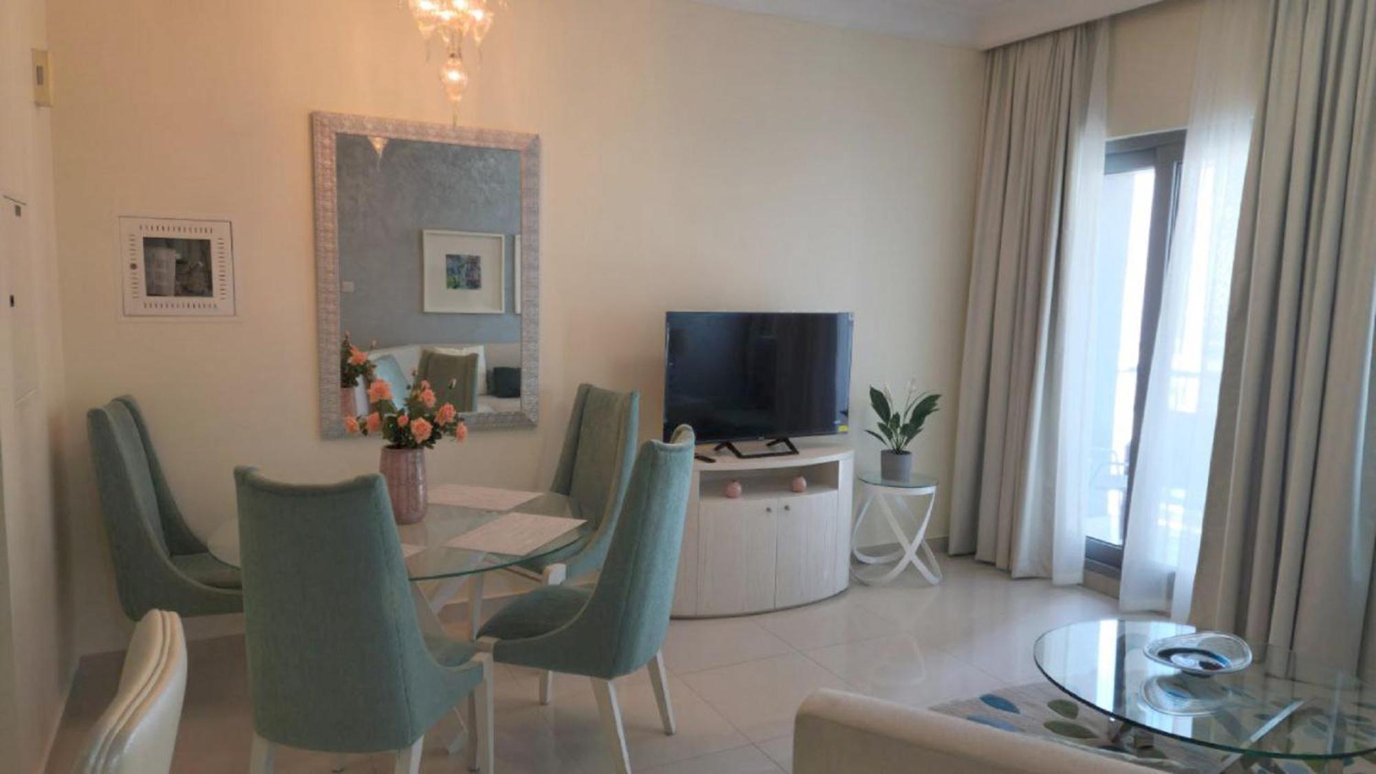 Damac Maison Mall Street By Golden Casa Apartment