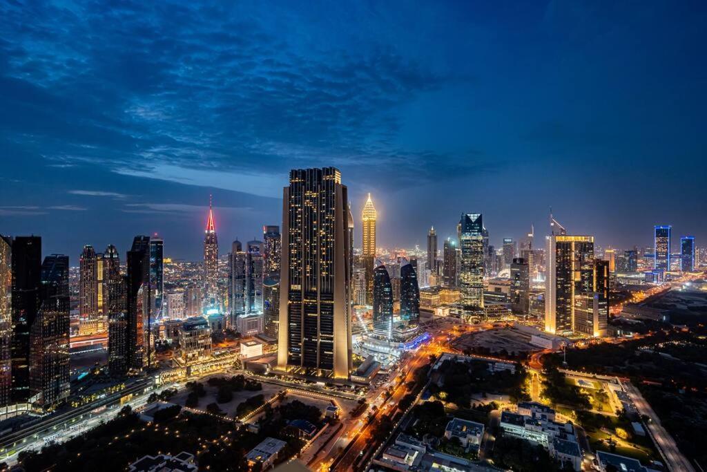 First Class 2br With Downtown View Apartment *