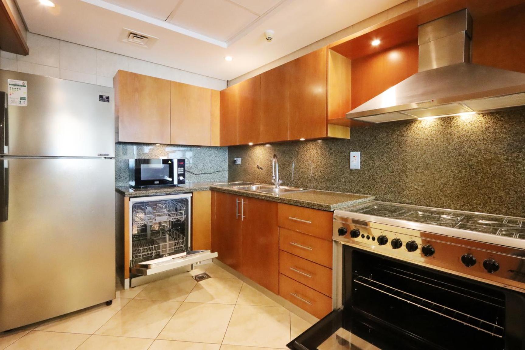Heart Of Jbr - Al Fattan Marine Tower 3 Bedroom En-suite Maid With Sea View *