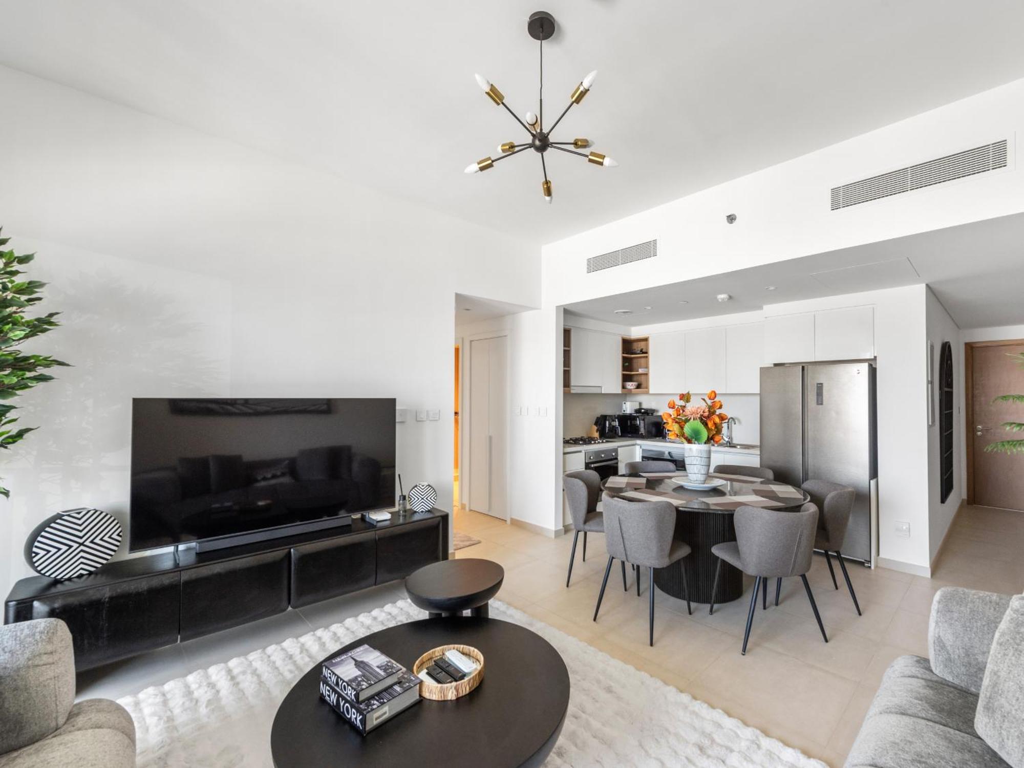 Contemporary 2bdr With Downtown Views-28 * Dubai