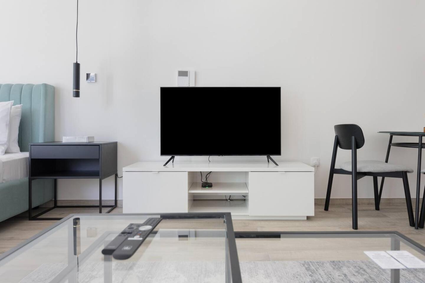 Ahad Residences Studio- 15mins Walk To Mall Apartment Dubai