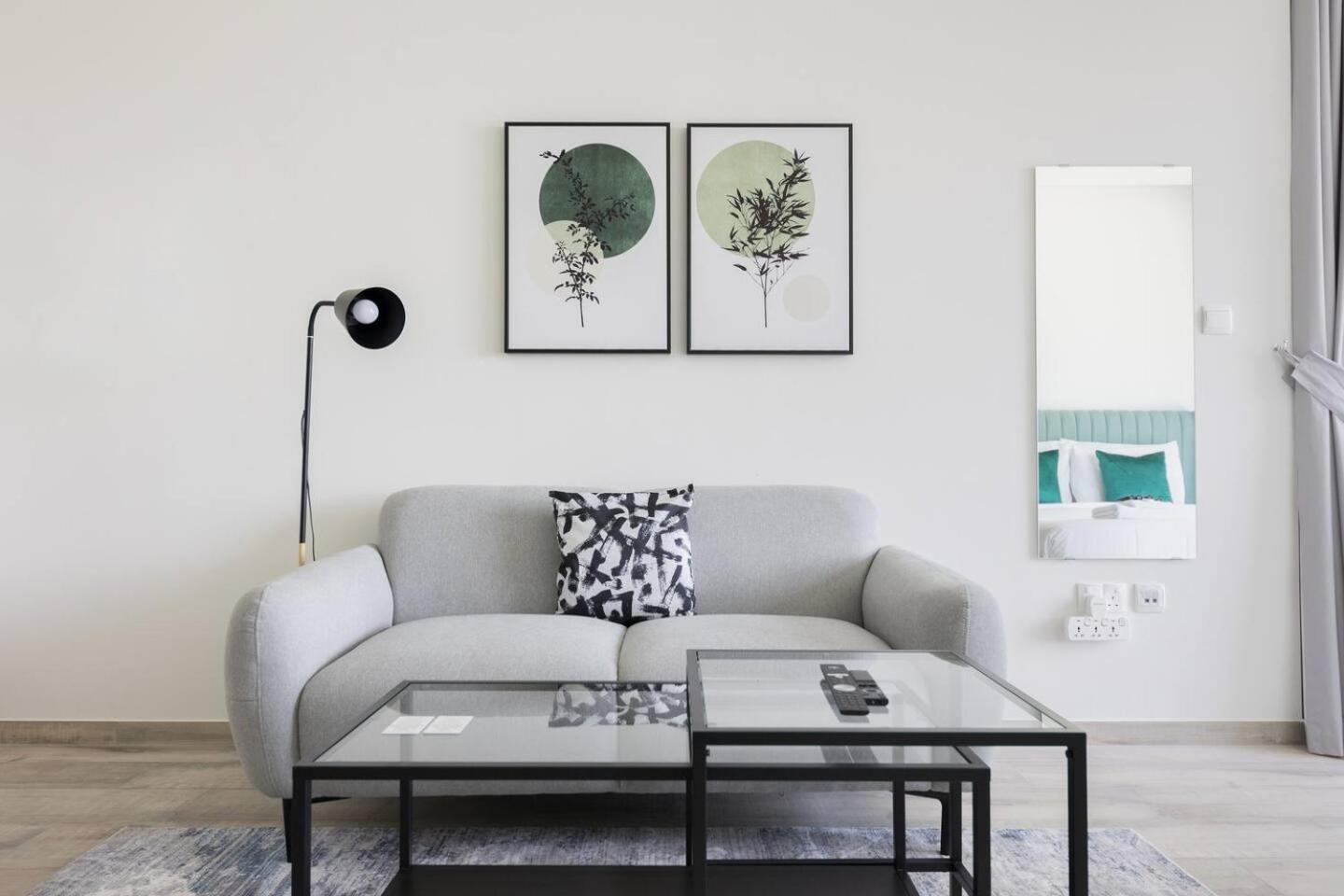 Ahad Residences Studio- 15mins Walk To Mall Apartment Dubai