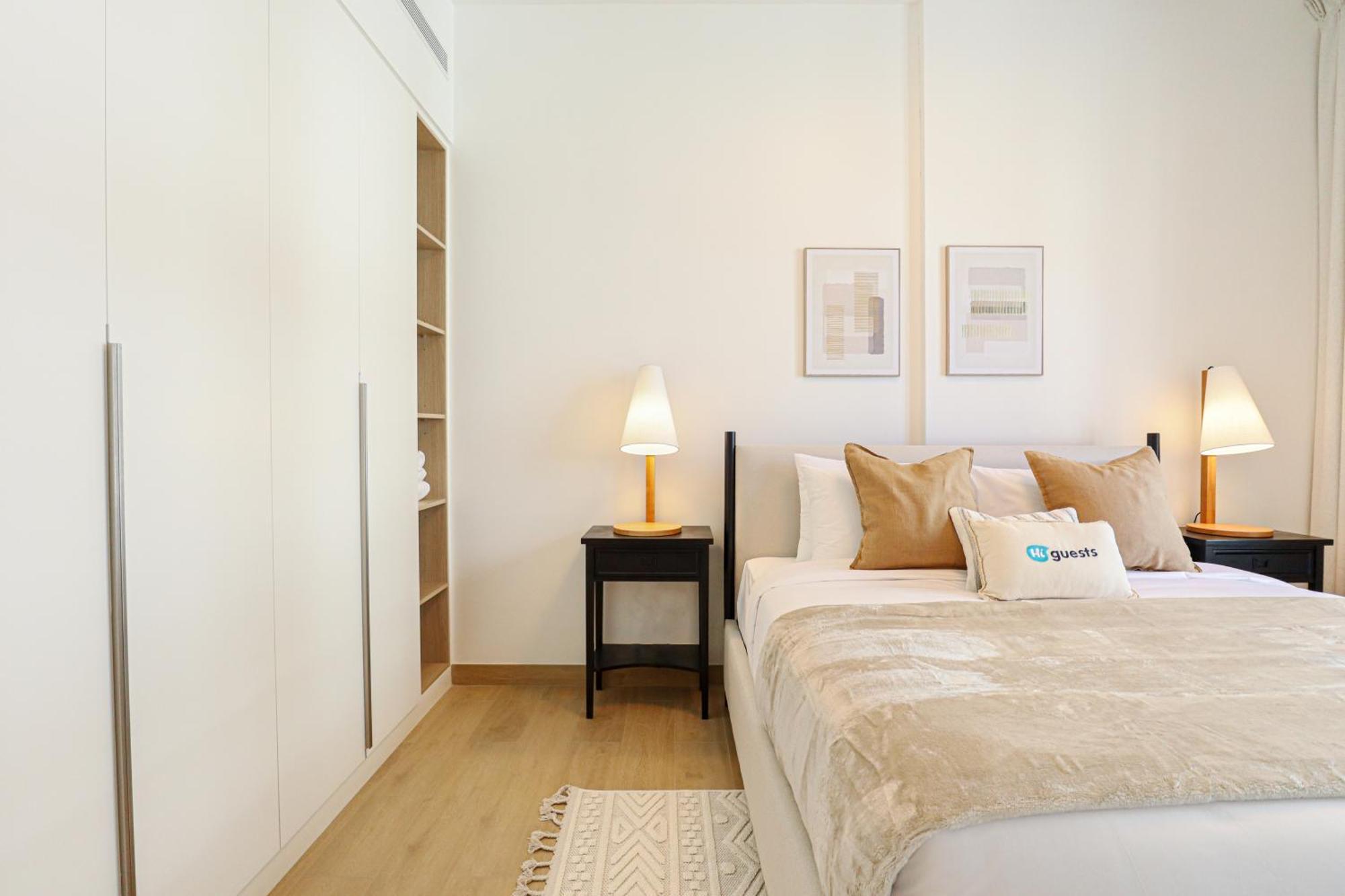 Higuests - Spacious 1br 3mins Walk To The Apartment