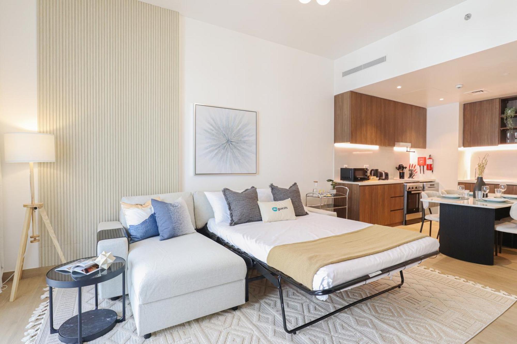 Higuests - Spacious 1br 3mins Walk To The Apartment