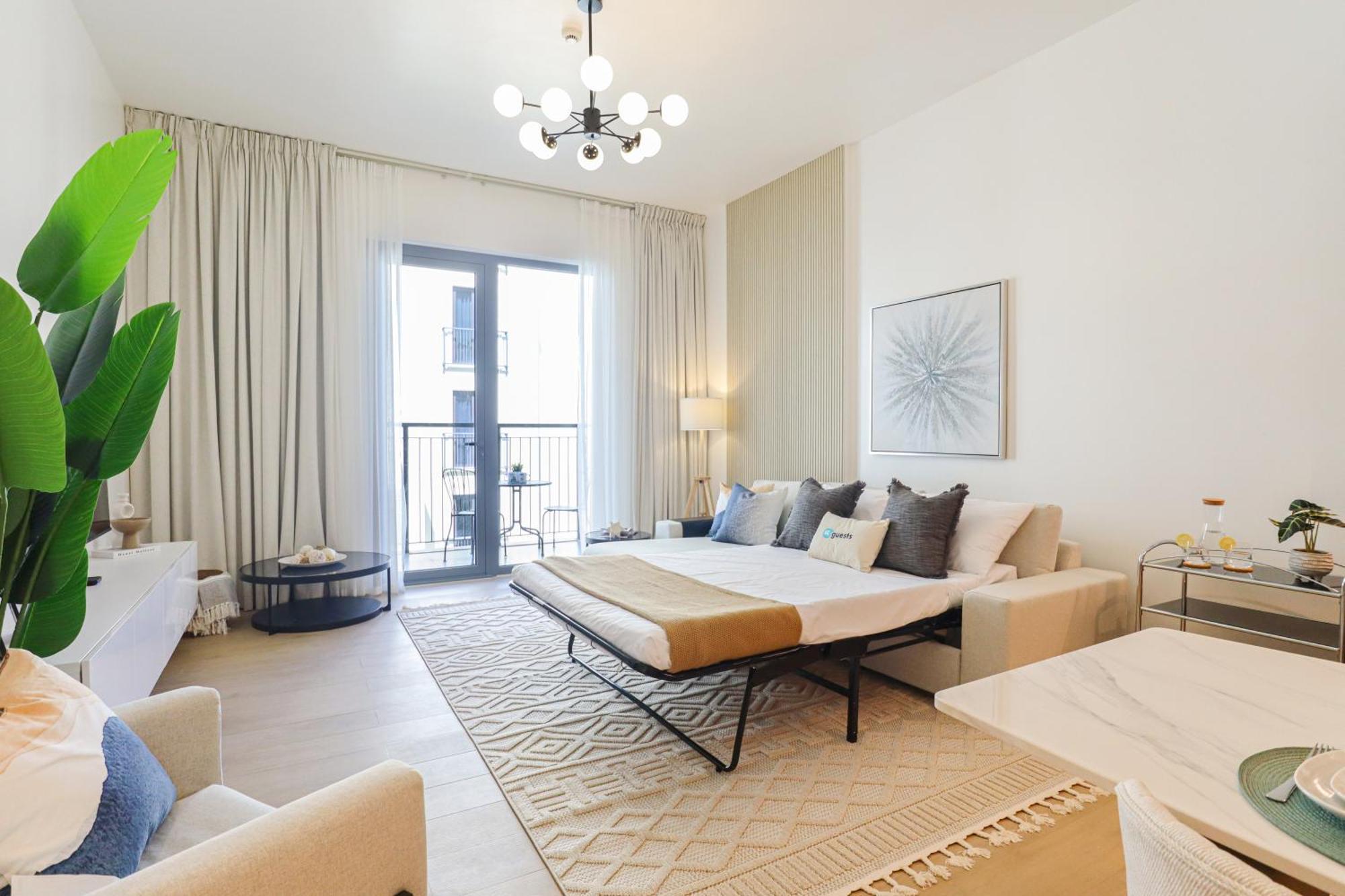 Higuests - Spacious 1br 3mins Walk To The *