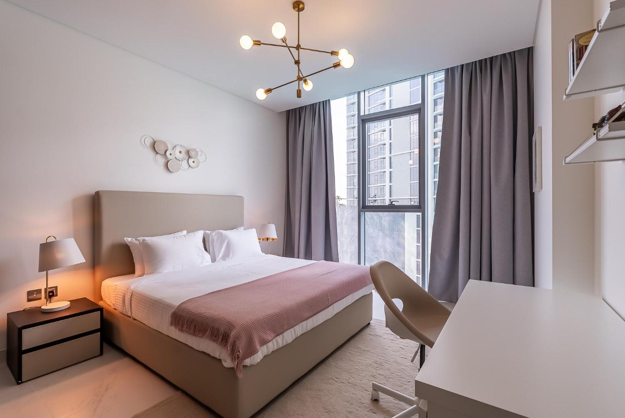 3bdr With Maid I District One I Lagoons View Apartment *