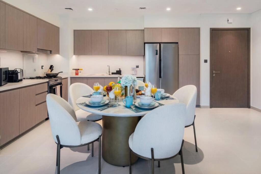 Burj Khalifa Views Stylish 2Br Near Dubai Mall And Metro