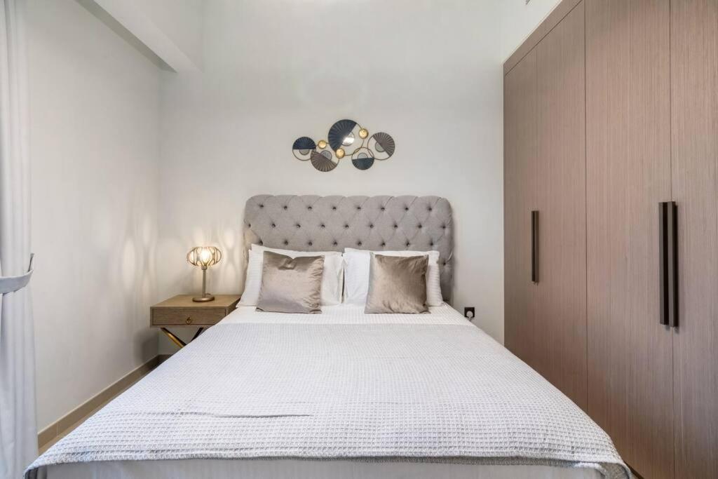 Burj Khalifa Views Stylish 2Br Near Dubai Mall And Metro