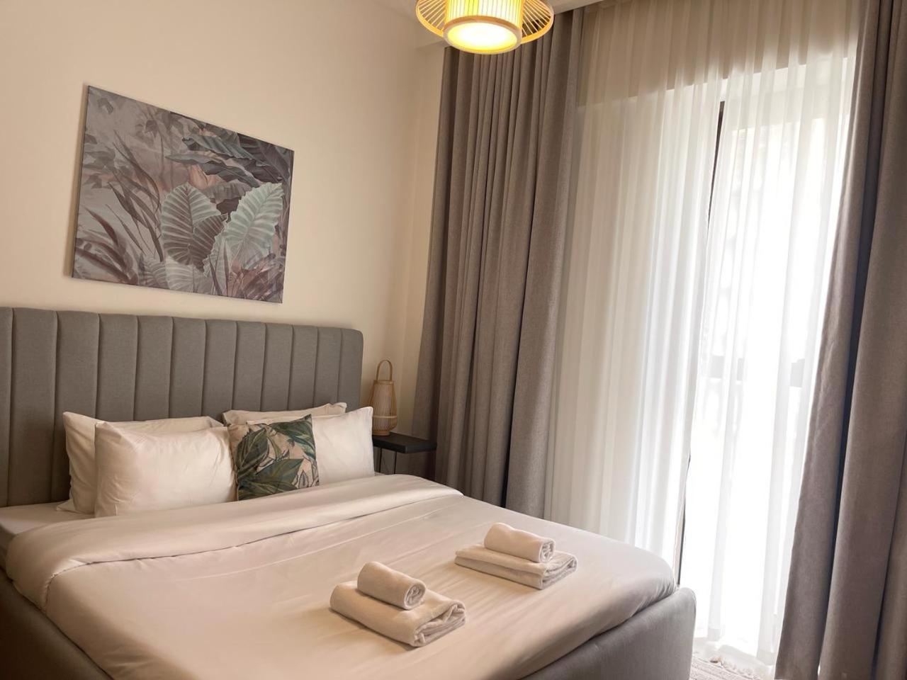 Pearl Of Creek Beach: 1br Luxury Apartment Dubai