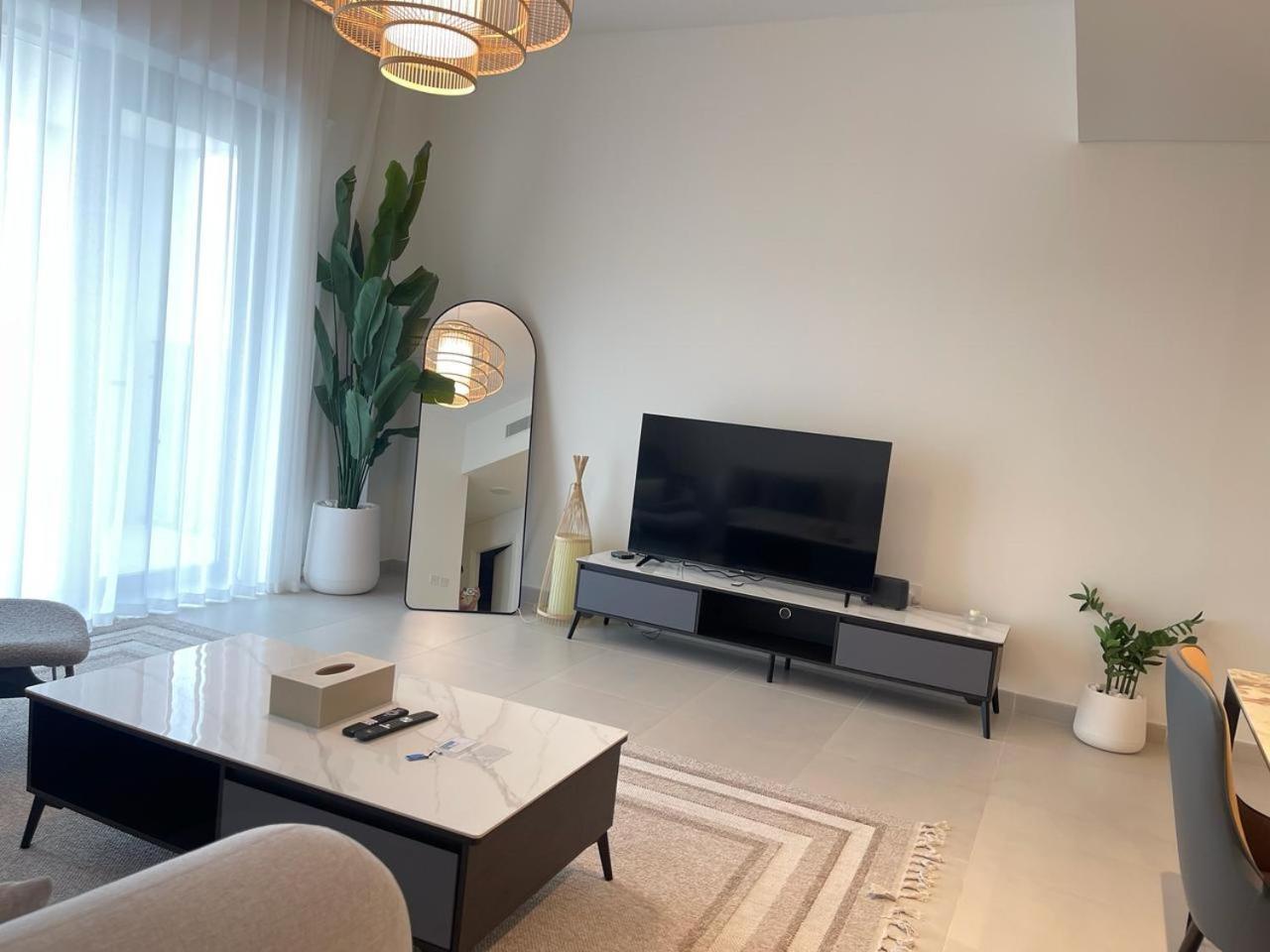 Apartment Pearl Of Creek Beach: 1br Luxury *