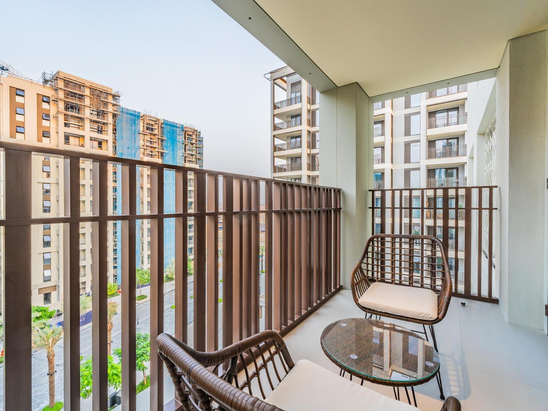 Apartment Pearl Of Creek Beach: 1br Luxury Dubai