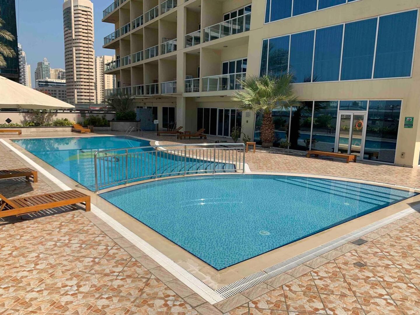 Spacious Jlt High Floor 1Bed Wstunning Views Dubai