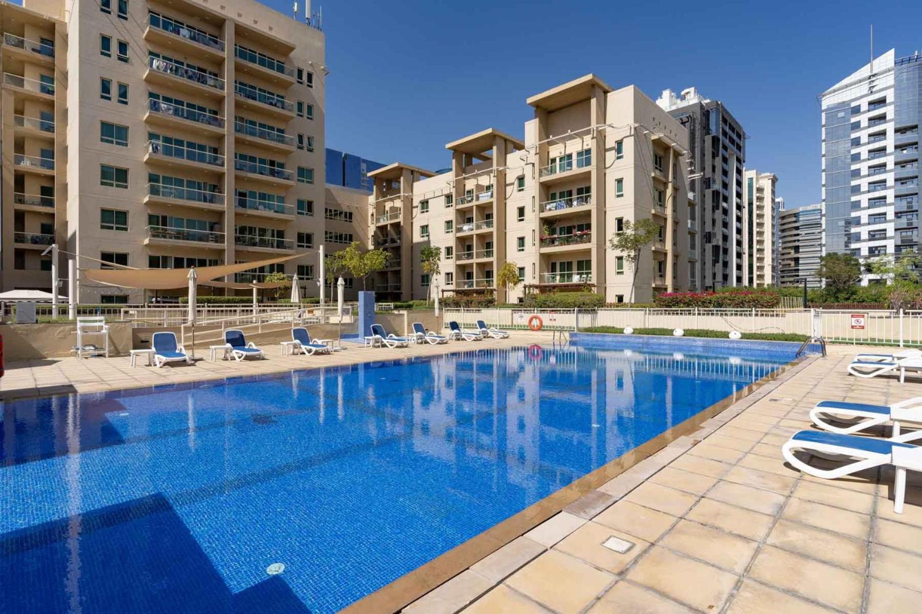 Modern - Spacious 1 Bed - Business Traveler Dubai