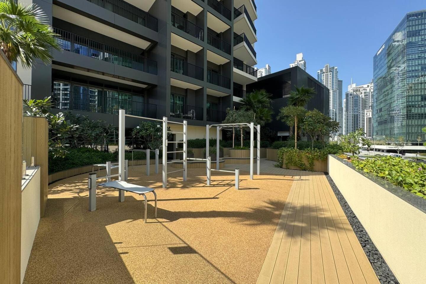 Ahad Residences Studio- 15mins Walk To Mall Apartment *